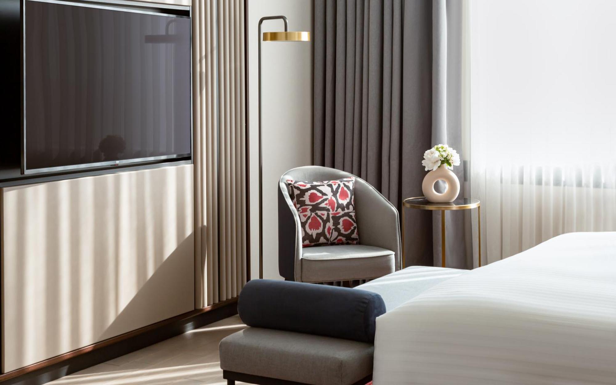 Hotel Intercontinental Tashkent By Ihg Extérieur photo